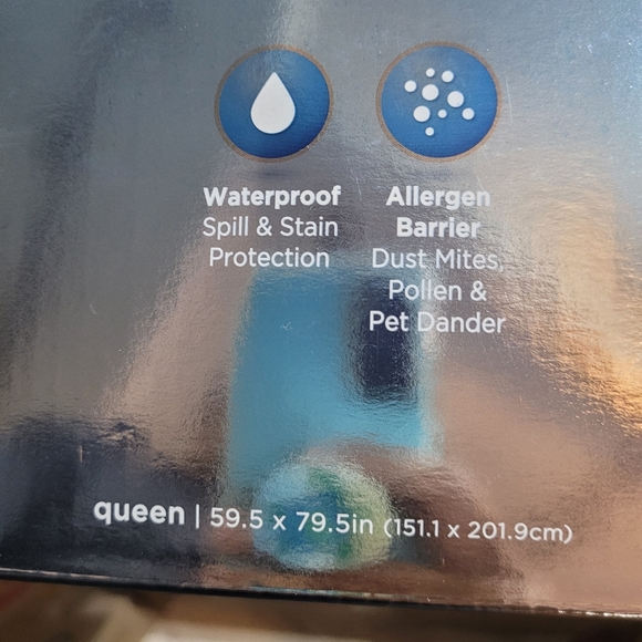 Allerease Waterproof Mattress Cover Queen Size - Picture 3 of 3